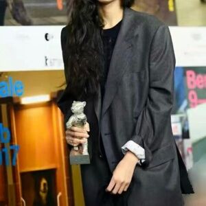 N16 Moon Leigh W's Italian Luxury LP Wool Soft Oversize Blazer